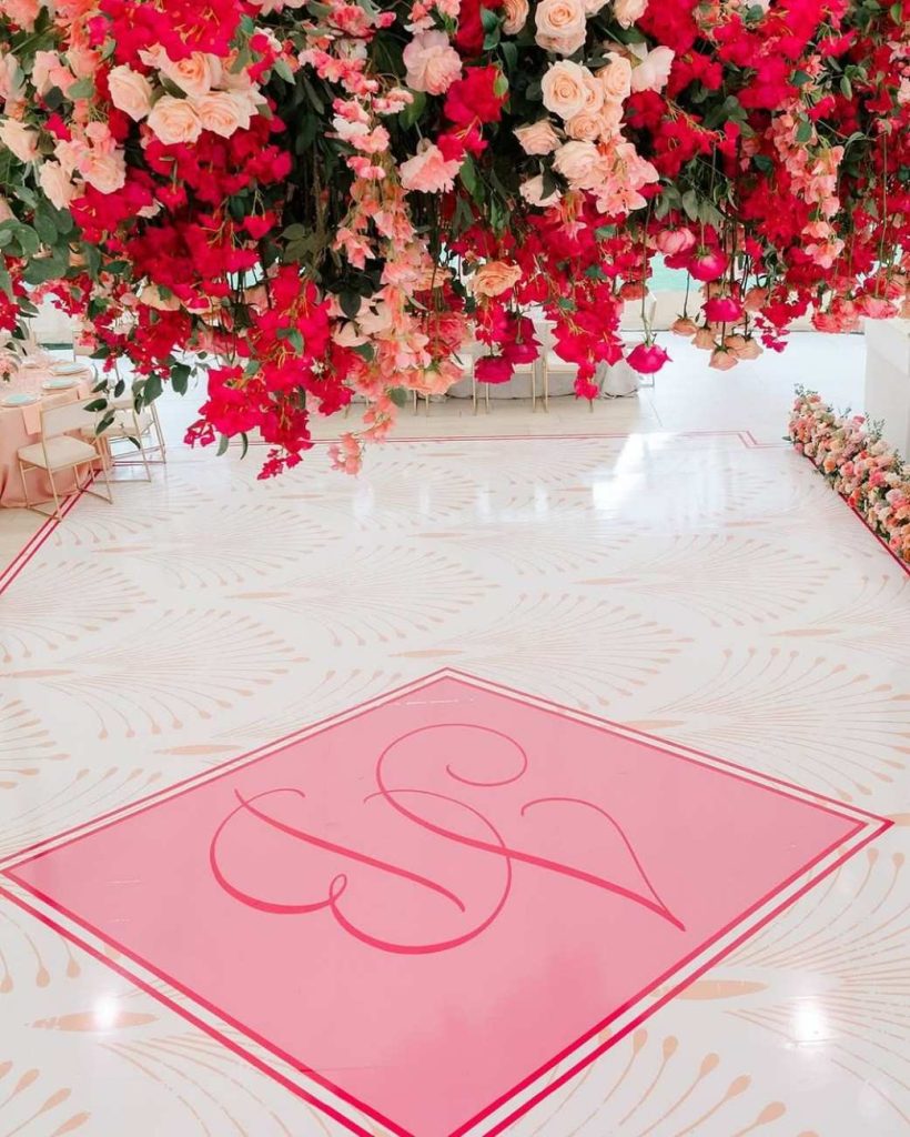 Wedding dance floor decor idea for sophisticated receptions